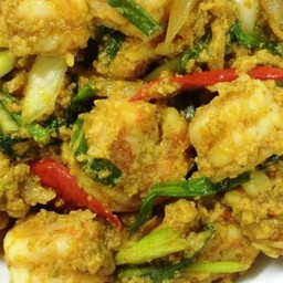 กุ้งผัดผงกะหรี่