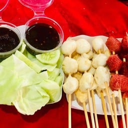 ร้านลูกชิ้นยายภา