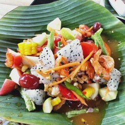 ตำผลไม้ ไข่เค็ม+ปูปลาร้า