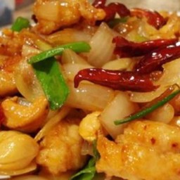 ไก่ผัดเม็ดมะม่วง