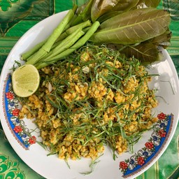 ข้าวยำเครื่อง