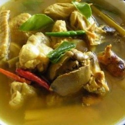 ไก่บ้านต้มแมงดา