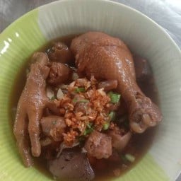 เจ้นางก๋วยเตี๋ยวไก่มะระ ปากซอย.อินทามระ47