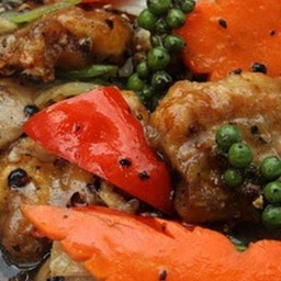 ปลากะพงผัดพริกไทยดำ