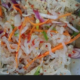 ยำเส้นแก้วใส่หมูยอ