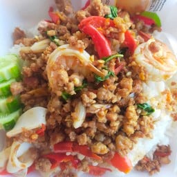 ข้าวผัดกระเพรารวม