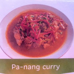 ผัดเครื่องแกงพะแนง