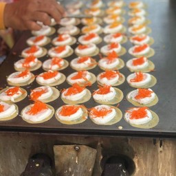 ขนมเบื้องใส้เค็ม