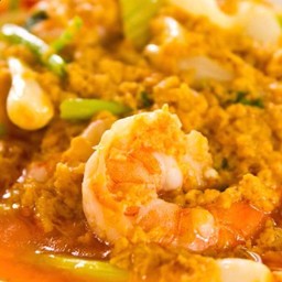 ข้าวผงกะหรี่กุ้ง