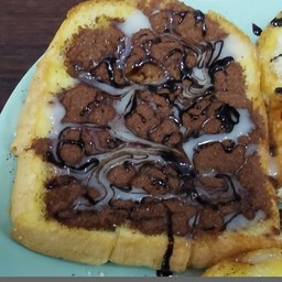 ปังเนยนม+โอวัลติน+ซอสช็อกโกแลต