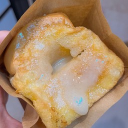 ปังทะลัก เนยนมน้ำตาล