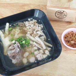 บ้านทาร์ตก๋วยจั๊บข้าวมันไก่