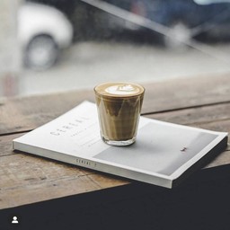 HOT PICCOLO LATTE