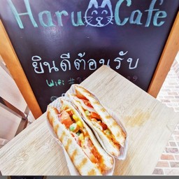 พิซซ่าแซนวิชชีส