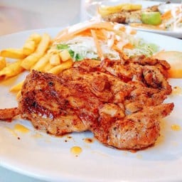 ร้านไก่กรอบ@โป่งน้อย หน้าวัดโป่งน้อย