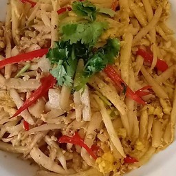 ข้าว ผัดหน่อไม้ใส่ไข่