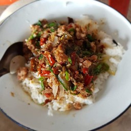 ก๋วยเตี๋ยวลิงดำ ชุมเห็ด