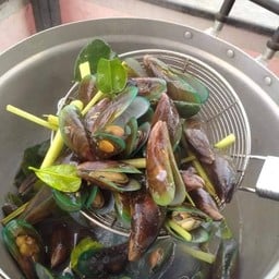 น้ำเพชรหอยสดๆ ถนนวัชรพล