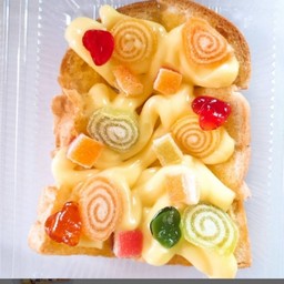 ปังเนยวนิลา+เยลลี่ฟรุ๊ตตี้