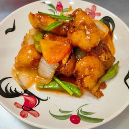 ปลาทอดผัดเปรี้ยวหวาน