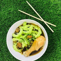 ม.ก๋วยเตี๋ยวไก่ (เอกชัย 58 )