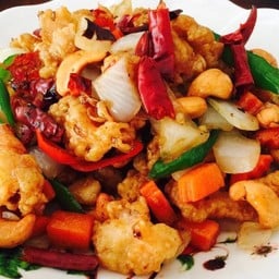 ไก่ไทยผัดเม็ดมะม่วง