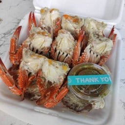 ร้านปูนึ่ง/กุ้งดอง/แซลม่อนดอง/ปูม้าดอง