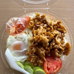 ผัดกระเทียมไก่