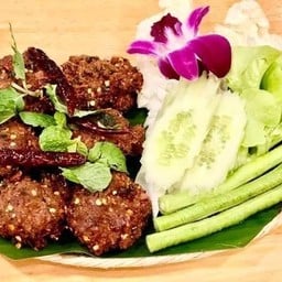 ลาบทอด