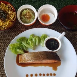 ยากิชุดสเต็กปลาแซลมอนเทอริยากิ