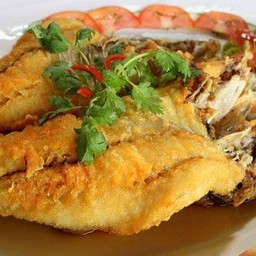 ปลากระพงทอดน้ำปลา