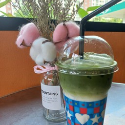 ร้านเจ้มุกขนมจีนข้าวแกง ตืกหอพักฟ้าซอยบรมราชชนี37