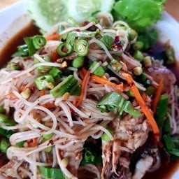 ยำขนมจีนปลาทู