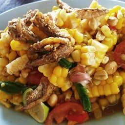 ตำข้าวโพดปลากรอบ