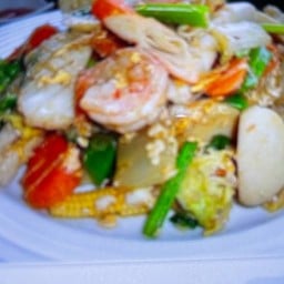 สุกี้ทะเลแห้ง