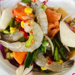 ยำแม่งเลย..!! หน้าโรบินสันดอน