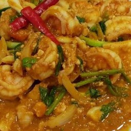 ข้าวราด กุ้งผัดไข่เค็ม