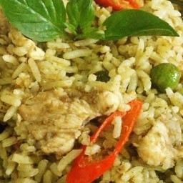 [อร่อยซ่ากับโค้ก] ข้าวผัดแกงเขียวหวาน +  โค้ก ออริจินัล (กระป๋อง)