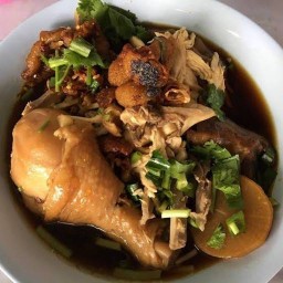 ก๋วยเตี๋ยวไก่ซอยตัน(เจ้าเก่าวัดสะแก)