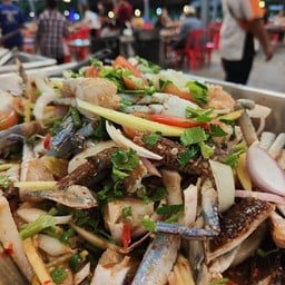 แม่น้ำหมูกะทะ 2 ร่มเกล้า