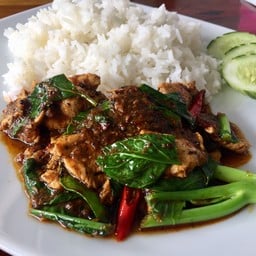 ครัวปลาทอง ส้มตำและอาหารตามสั่ง