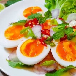 ยำไข่ต้ม