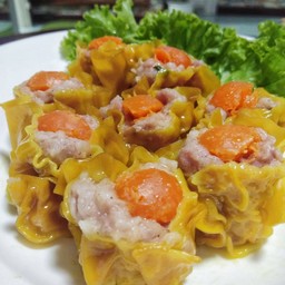 ตั๊กแตนเกี๊ยวยักษ์