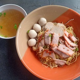 ร้านเจ๊ศรีบะหมี่เกี๊ยวหมูแดง (เจ้าเก่า) สูตรกวางตุ้ง