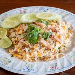 ข้าวผัดปูก้ามอ่อน (จานกลาง)