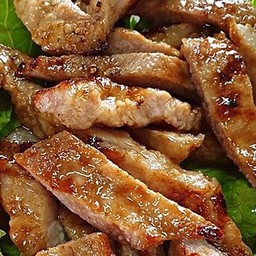นมหมูย่าง