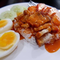 Tichakitchen ข้าวหมูแดง หมูกรอบ  ลำลูกกา