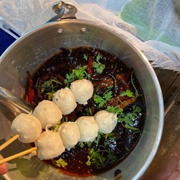 ลูกชิ้นเอ็นหมูทอด