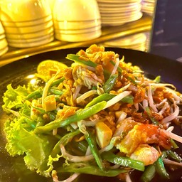 ผัดไทยไร้เส้นใส่กุ้ง