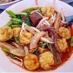 เย็นตาโพหมูน้ำแดง